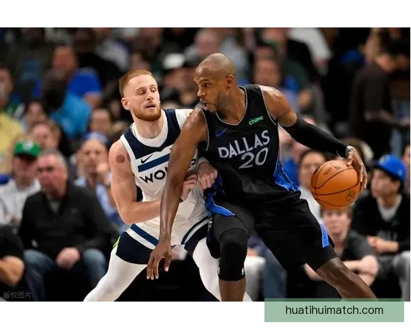 爱德华兹复出贡献17分森林狼大胜独行侠 多森姆三双表现亮眼弗拉格表现出色