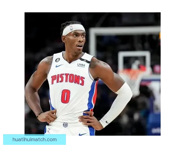 杜伦带伤吃药冲澡咬牙拼到最后活塞锁定东部第一球迷苦等终迎荣耀时刻